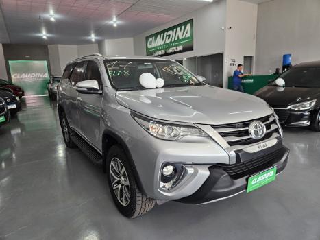 TOYOTA Hilux SW4 2.7 16V 4P SR FLEX AUTOM�TICO, Foto 1