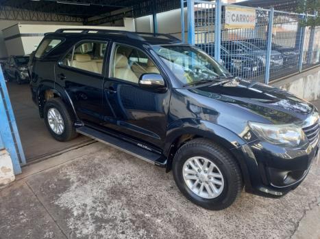 TOYOTA Hilux SW4 2.7 16V 4P SR FLEX AUTOM�TICO, Foto 1