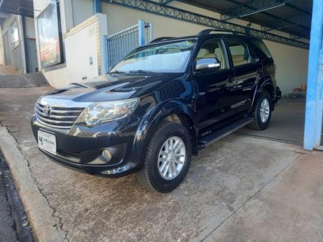 TOYOTA Hilux SW4 2.7 16V 4P SR FLEX AUTOM�TICO, Foto 2