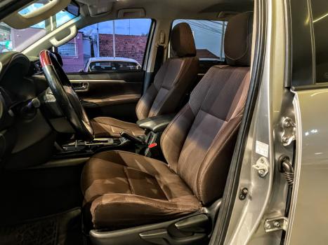 TOYOTA Hilux SW4 2.7 16V 4P SR FLEX AUTOM�TICO, Foto 6