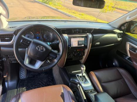TOYOTA Hilux SW4 2.7 16V 4P SR FLEX AUTOM�TICO, Foto 10