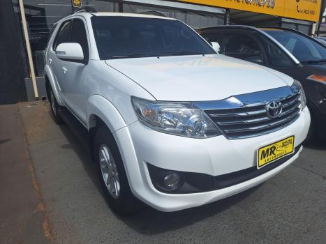 TOYOTA Hilux SW4 2.7 16V 4P SR FLEX AUTOMÁTICO, Foto 1