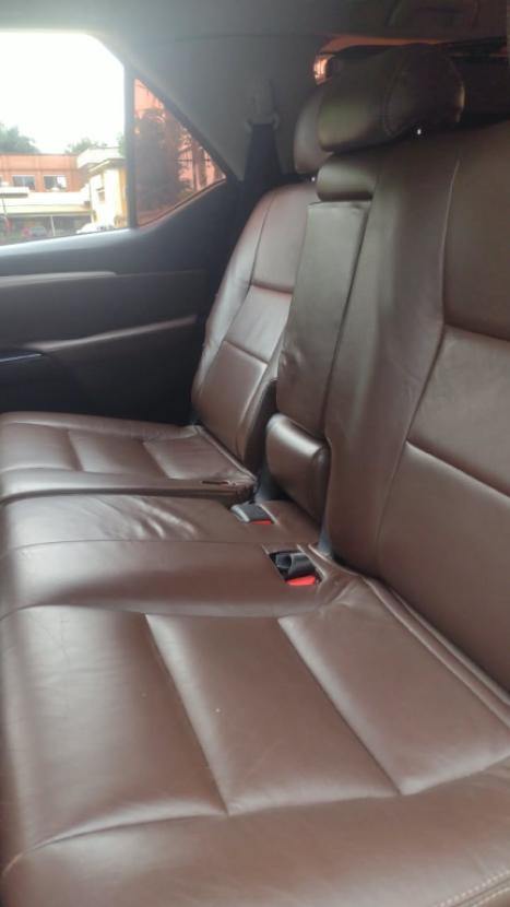 TOYOTA Hilux SW4 2.7 16V 4P FLEX SR 7 LUGARES AUTOMÁTICO, Foto 10