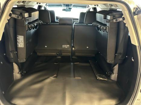 TOYOTA Hilux SW4 2.8 16V 4P SRX 4X4 7 LUGARES TURBO DIESEL AUTOMTICO, Foto 11