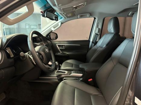 TOYOTA Hilux SW4 2.8 16V 4P SRX PLATINUM 4X4 7 LUGARES TURBO DIESEL AUTOMTICO, Foto 18