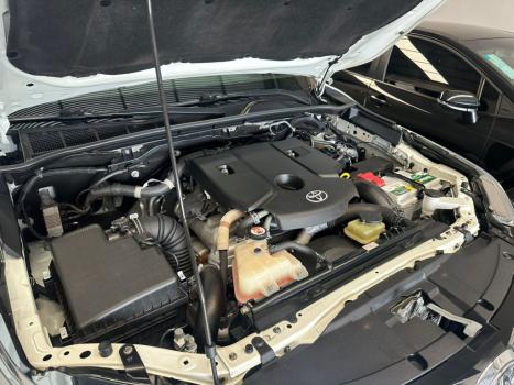 TOYOTA Hilux SW4 2.8 16V 4P SRX 4X4 7 LUGARES TURBO DIESEL AUTOM�TICO, Foto 7