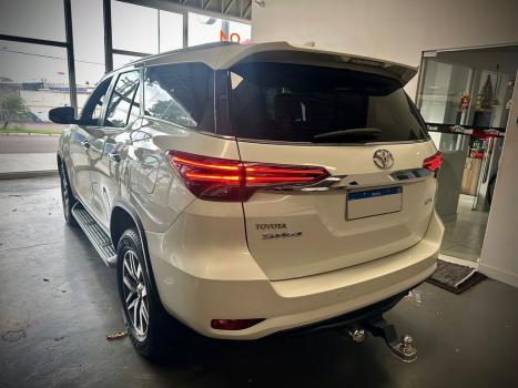 TOYOTA Hilux SW4 2.8 16V 4P SRX 4X4 7 LUGARES TURBO DIESEL AUTOM�TICO, Foto 10