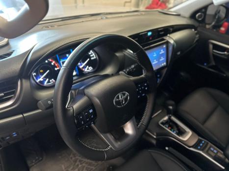 TOYOTA Hilux SW4 2.8 16V 4P SRX PLATINUM 4X4 7 LUGARES TURBO DIESEL AUTOM�TICO, Foto 19