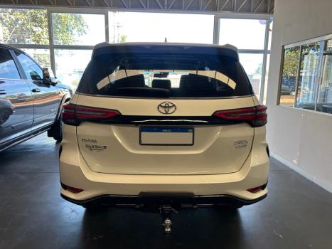 TOYOTA Hilux SW4 2.8 16V 4P SRX PLATINUM 4X4 7 LUGARES TURBO DIESEL AUTOM�TICO, Foto 13