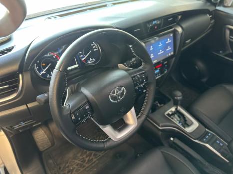 TOYOTA Hilux SW4 2.8 16V 4P SRX PLATINUM 4X4 7 LUGARES TURBO DIESEL AUTOM�TICO, Foto 21