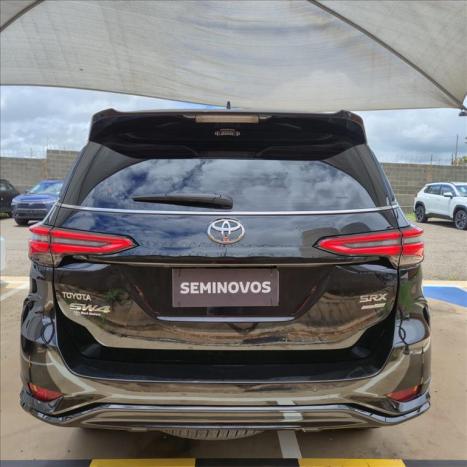 TOYOTA Hilux SW4 2.8 16V 4P SRX PLATINUM 4X4 TURBO DIESEL AUTOM�TICO, Foto 5