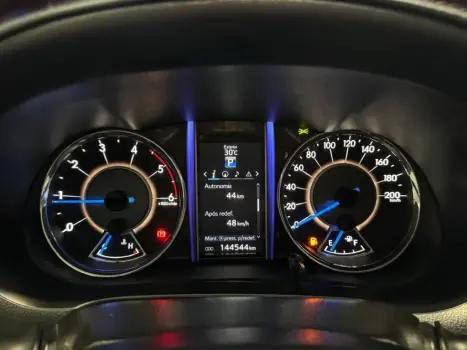 TOYOTA Hilux SW4 2.8 4P SRX 4X4 TURBO DIESEL AUTOM�TICO, Foto 10