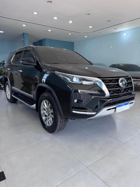 TOYOTA Hilux SW4 2.8 16V 4P SRX 4X4 7 LUGARES TURBO DIESEL AUTOM�TICO, Foto 4