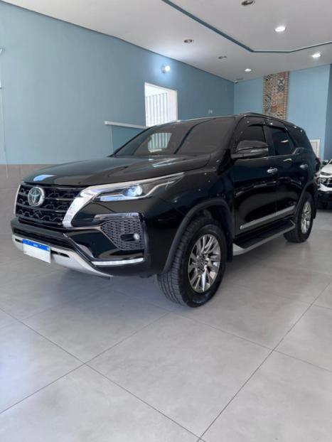 TOYOTA Hilux SW4 2.8 16V 4P SRX 4X4 7 LUGARES TURBO DIESEL AUTOM�TICO, Foto 5