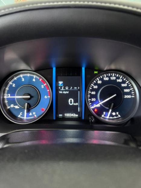 TOYOTA Hilux SW4 2.8 16V 4P SRX 4X4 7 LUGARES TURBO DIESEL AUTOM�TICO, Foto 14