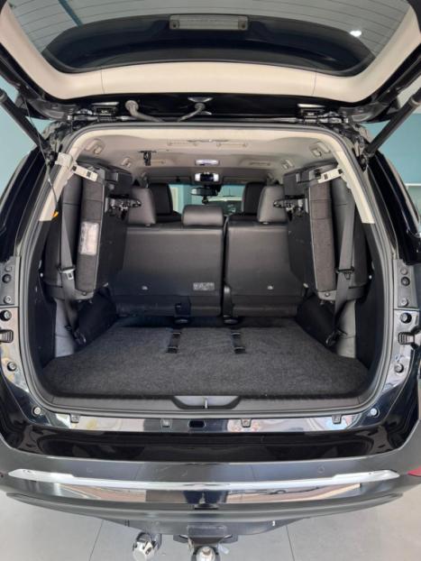 TOYOTA Hilux SW4 2.8 16V 4P SRX 4X4 7 LUGARES TURBO DIESEL AUTOM�TICO, Foto 20