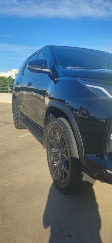 TOYOTA Hilux SW4 2.8 16V 4P SRX PLATINUM 4X4 7 LUGARES TURBO DIESEL AUTOM�TICO, Foto 7