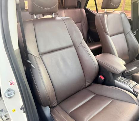 TOYOTA Hilux SW4 2.8 16V 4P SRX 4X4 7 LUGARES TURBO DIESEL AUTOM�TICO, Foto 11