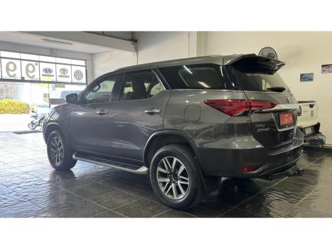 TOYOTA Hilux SW4 2.8 16V 4P SRX 4X4 7 LUGARES TURBO DIESEL AUTOM�TICO, Foto 6