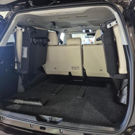 TOYOTA Hilux SW4 2.8 4P SRX 4X4 DIAMOND 7 LUGARES TURBO DIESEL AUTOM�TICO, Foto 21
