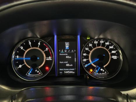 TOYOTA Hilux SW4 2.8 4P SRX 4X4 TURBO DIESEL AUTOMÁTICO, Foto 10