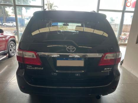 TOYOTA Hilux SW4 3.0 16V 4P SRV 4X4 7 LUGARES TURBO DIESEL AUTOM�TICO, Foto 10