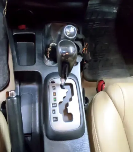 TOYOTA Hilux SW4 3.0 16V 4P SRV 4X4 7 LUGARES TURBO DIESEL AUTOMTICO, Foto 10