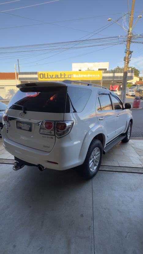 TOYOTA Hilux SW4 3.0 16V 4P 4X4 SRV TURBO DIESEL, Foto 4