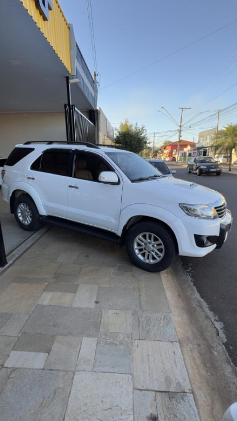 TOYOTA Hilux SW4 3.0 16V 4P 4X4 SRV TURBO DIESEL, Foto 2