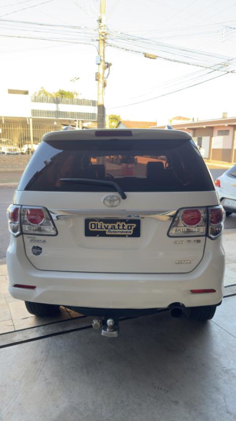 TOYOTA Hilux SW4 3.0 16V 4P 4X4 SRV TURBO DIESEL, Foto 10