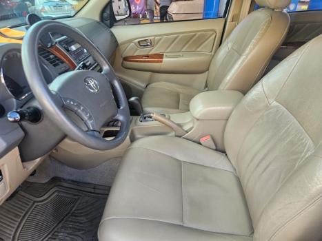 TOYOTA Hilux SW4 4.0 V6 24V 4P SRV 7LUGARES 4X4 AUTOM�TICO, Foto 5