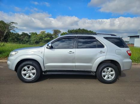 TOYOTA Hilux SW4 4.0 V6 24V 4P SRV 7LUGARES 4X4 AUTOM�TICO, Foto 14