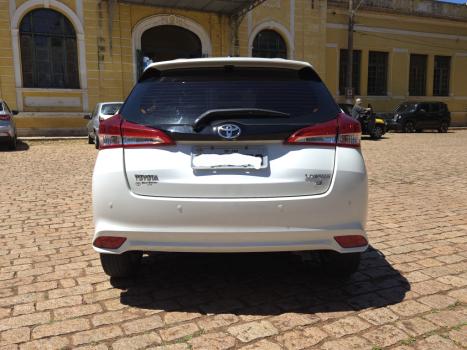 TOYOTA Yaris Hatch 1.3 16V 4P FLEX XL MULTIDRIVE AUTOMTICO CVT, Foto 4