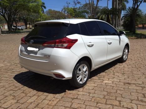 TOYOTA Yaris Hatch 1.3 16V 4P FLEX XL MULTIDRIVE AUTOMTICO CVT, Foto 5