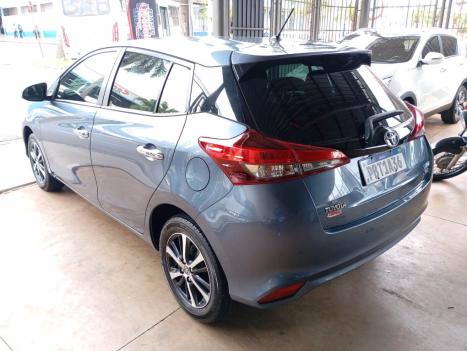 TOYOTA Yaris Hatch 1.5 16V 4P FLEX XLS CONNECT MULTIDRIVE AUTOMÁTICO CVT, Foto 4 TOYOTA Yaris Hatch 1.5 16V 4P FLEX XLS CONNECT MULTIDRIVE AUTOMÁTICO CVT, Foto 4