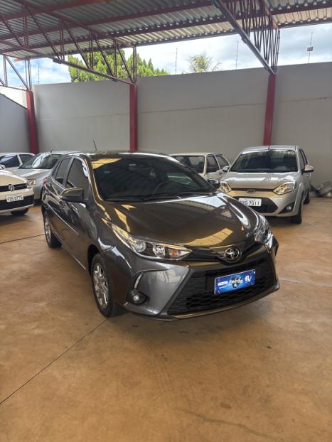 TOYOTA Yaris Hatch 1.5 16V 4P FLEX XS CONNECT MULTIDRIVE AUTOMTICO CVT, Foto 4