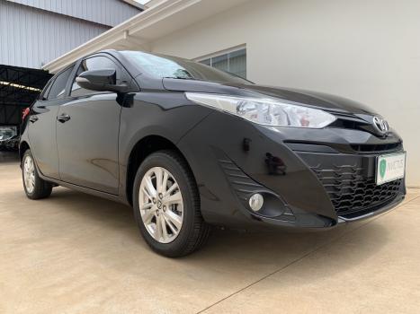 TOYOTA Yaris Hatch 1.3 16V 4P FLEX XL, Foto 2