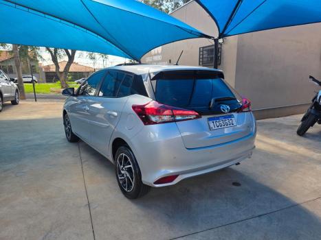 TOYOTA Yaris Hatch 1.5 16V 4P FLEX XLS MULTIDRIVE AUTOM�TICO CVT, Foto 5
