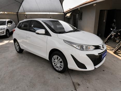 TOYOTA Yaris Hatch 1.3 16V 4P FLEX XL, Foto 2