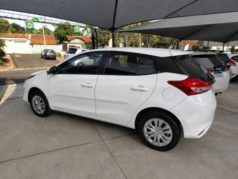 TOYOTA Yaris Hatch 1.3 16V 4P FLEX XL, Foto 4