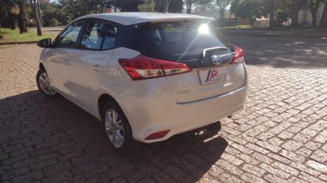 TOYOTA Yaris Hatch 1.3 16V 4P FLEX XL PLUS TECH MULTIDRIVE AUTOM�TICO CVT, Foto 10