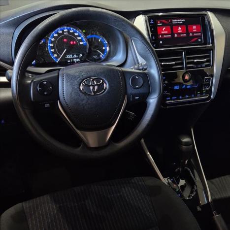 TOYOTA Yaris Hatch 1.3 16V 4P FLEX XL PLUS TECH MULTIDRIVE AUTOM�TICO CVT, Foto 11