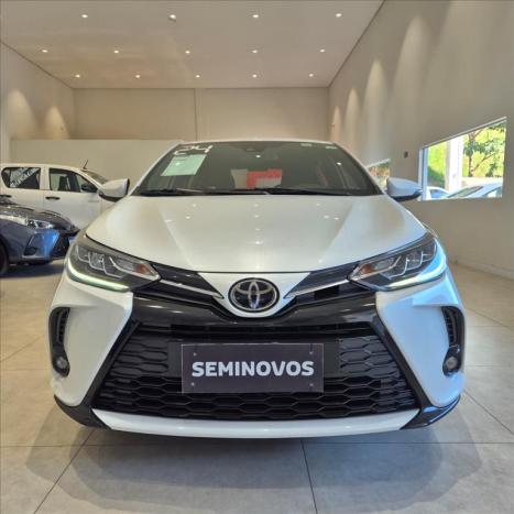 TOYOTA Yaris Hatch 1.5 16V 4P FLEX XLS MULTIDRIVE AUTOM�TICO CVT, Foto 2