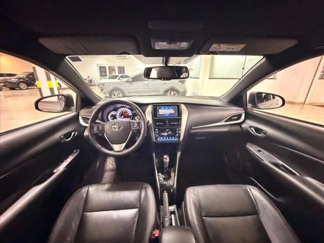 TOYOTA Yaris Hatch 1.3 16V 4P FLEX XL PLUS TECH MULTIDRIVE AUTOM�TICO CVT, Foto 8