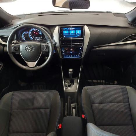 TOYOTA Yaris Hatch 1.3 16V 4P FLEX XL MULTIDRIVE AUTOMÁTICO CVT, Foto 8