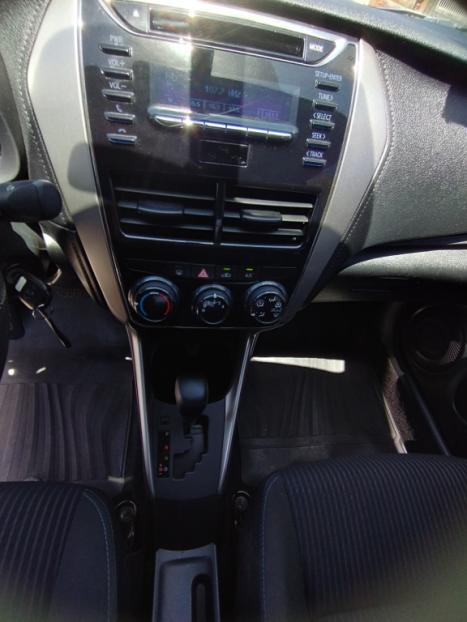 TOYOTA Yaris Sedan 1.5 16V 4P FLEX XL, Foto 13 TOYOTA Yaris Sedan 1.5 16V 4P FLEX XL, Foto 13