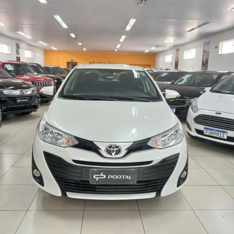 TOYOTA Yaris Sedan 1.5 16V 4P FLEX XL MULTIDRIVE AUTOM�TICO CVT, Foto 2