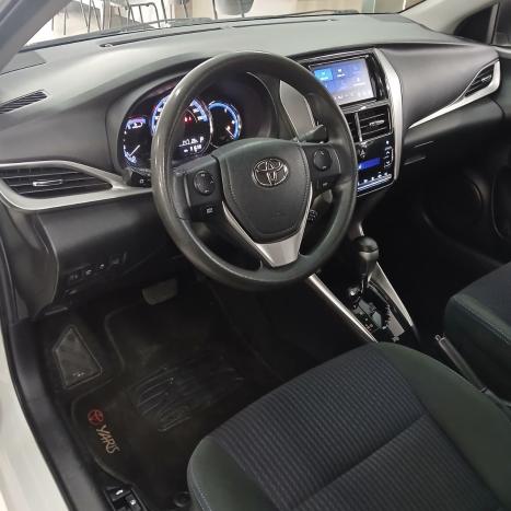 TOYOTA Yaris Sedan 1.5 16V 4P FLEX XL, Foto 6
