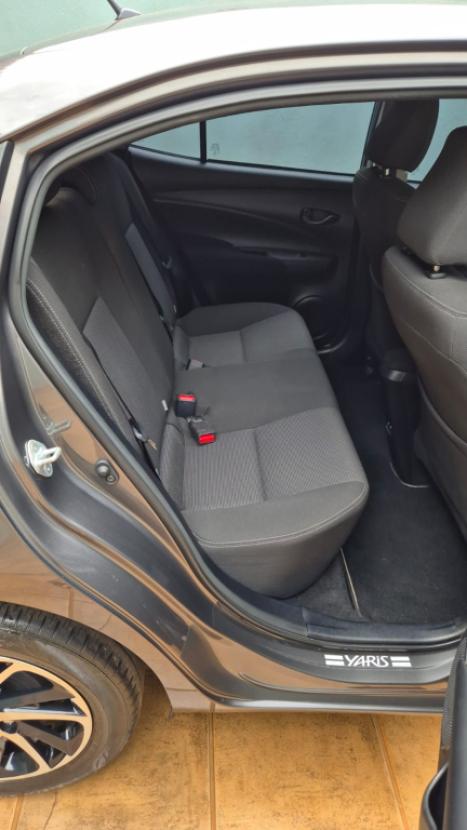 TOYOTA Yaris Sedan 1.5 16V 4P FLEX XL MULTIDRIVE AUTOMÁTICO CVT, Foto 9