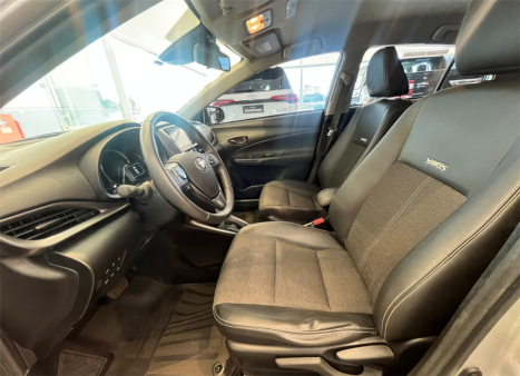 TOYOTA Yaris Sedan 1.5 16V 4P FLEX XL MULTIDRIVE AUTOMÁTICO CVT, Foto 10
